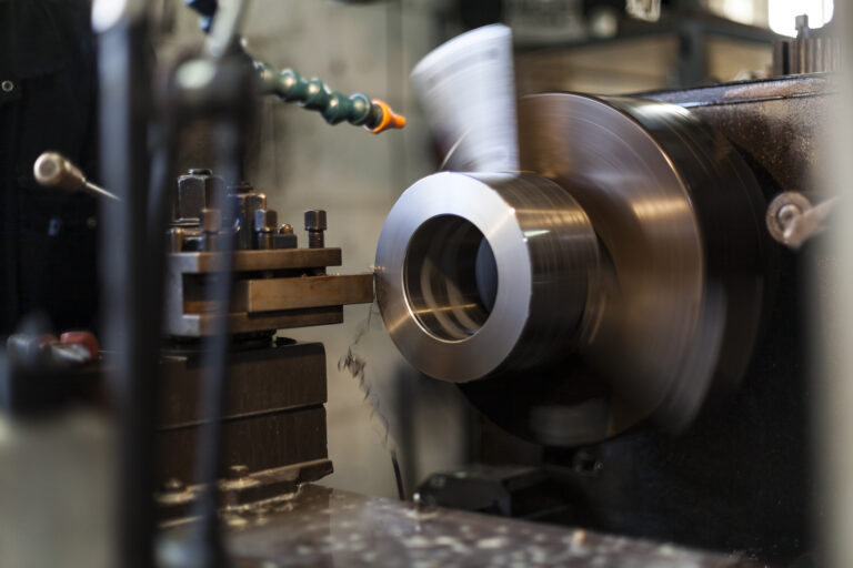 Drehbearbeitung EDM Technik
